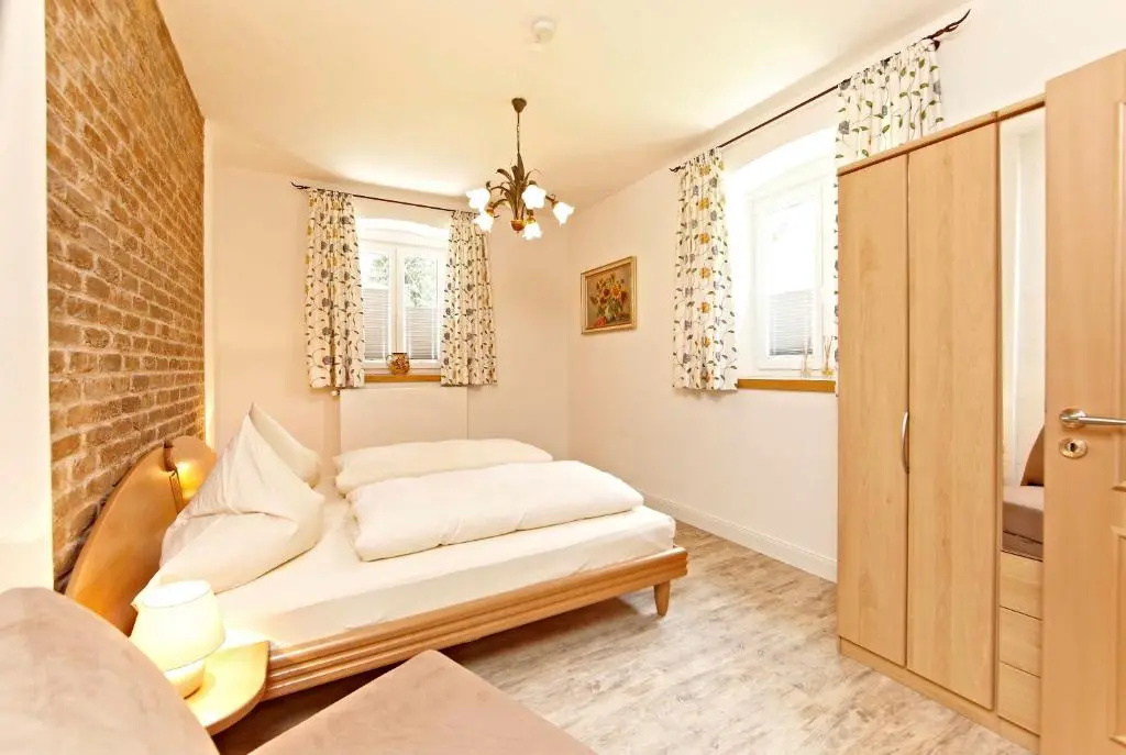 1 Bedroom Basement Apartment