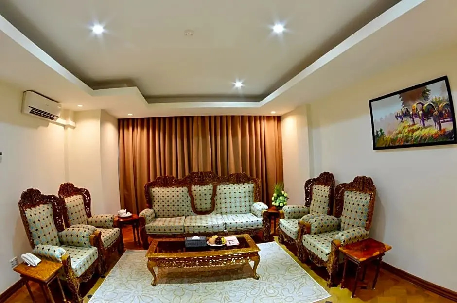Golden Butterfly Hotel - Chambres
