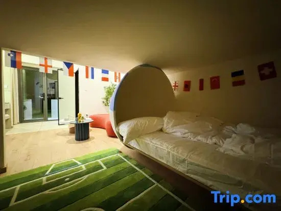 Standard Double Family room (full double bed)