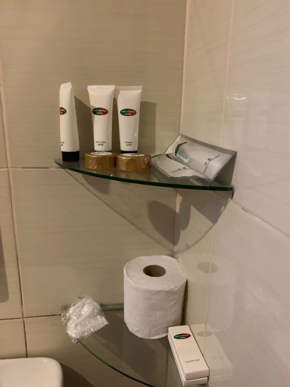 Easy Hotel