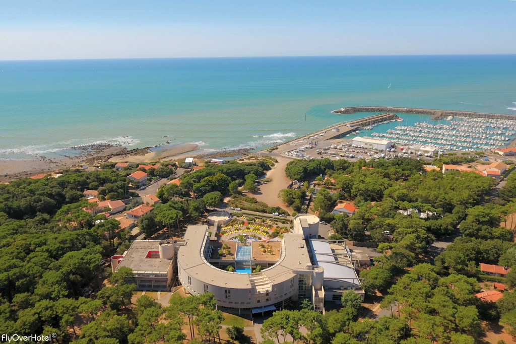 Beach & Waterfront