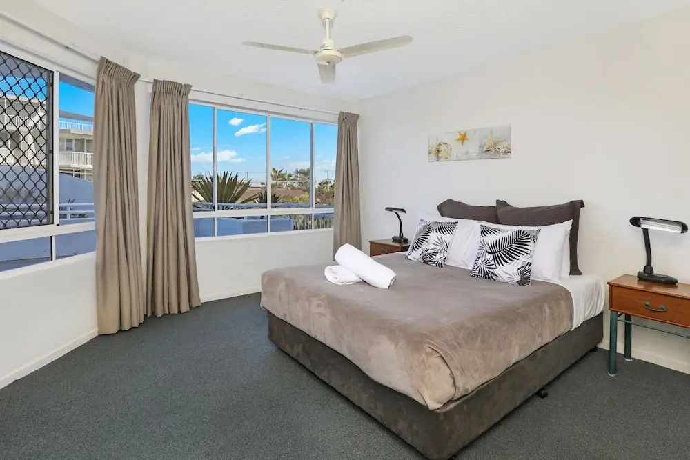 2 Bedrooms Apartment with balcony