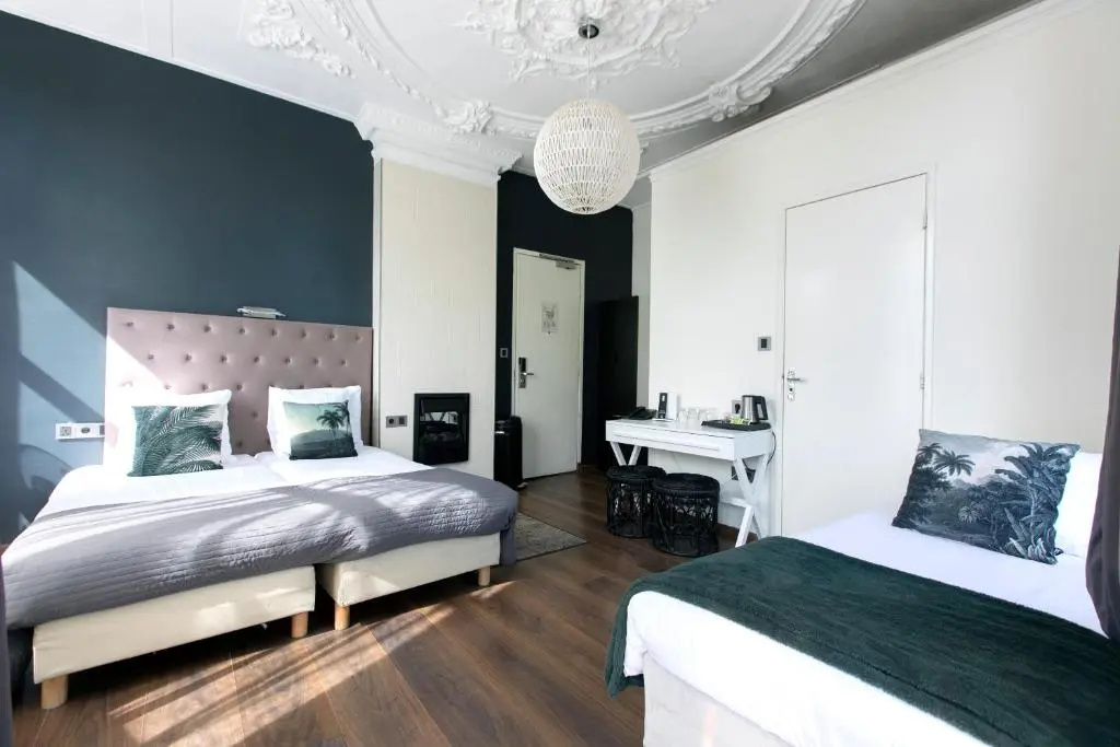 Triple room with canal view