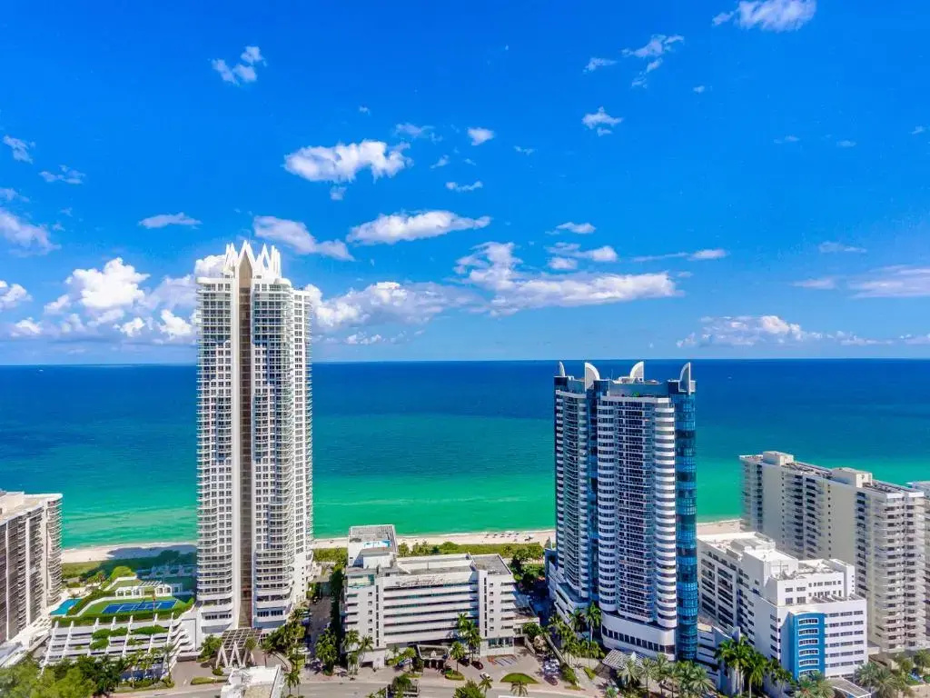 Apartment with sea view