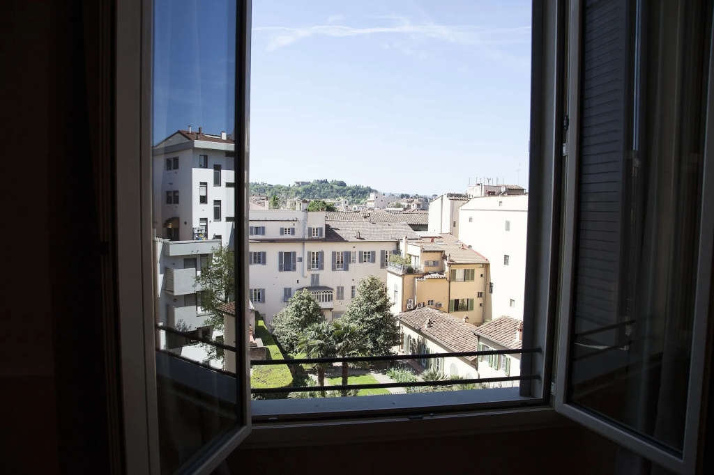 Balcony & Terrace