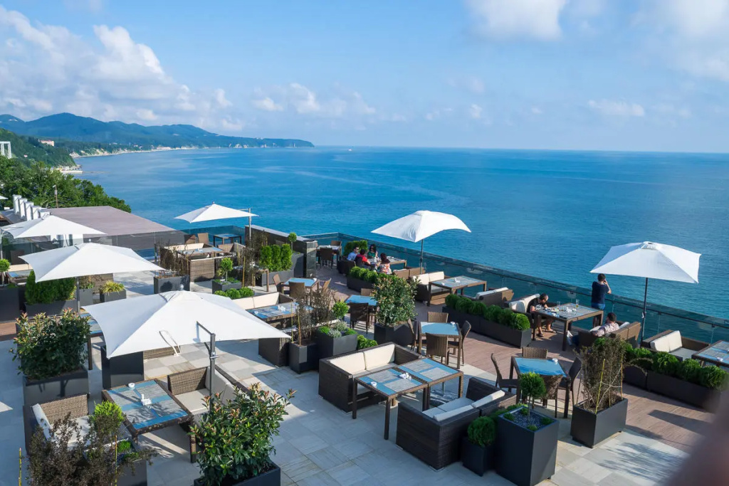 Beach & Waterfront
