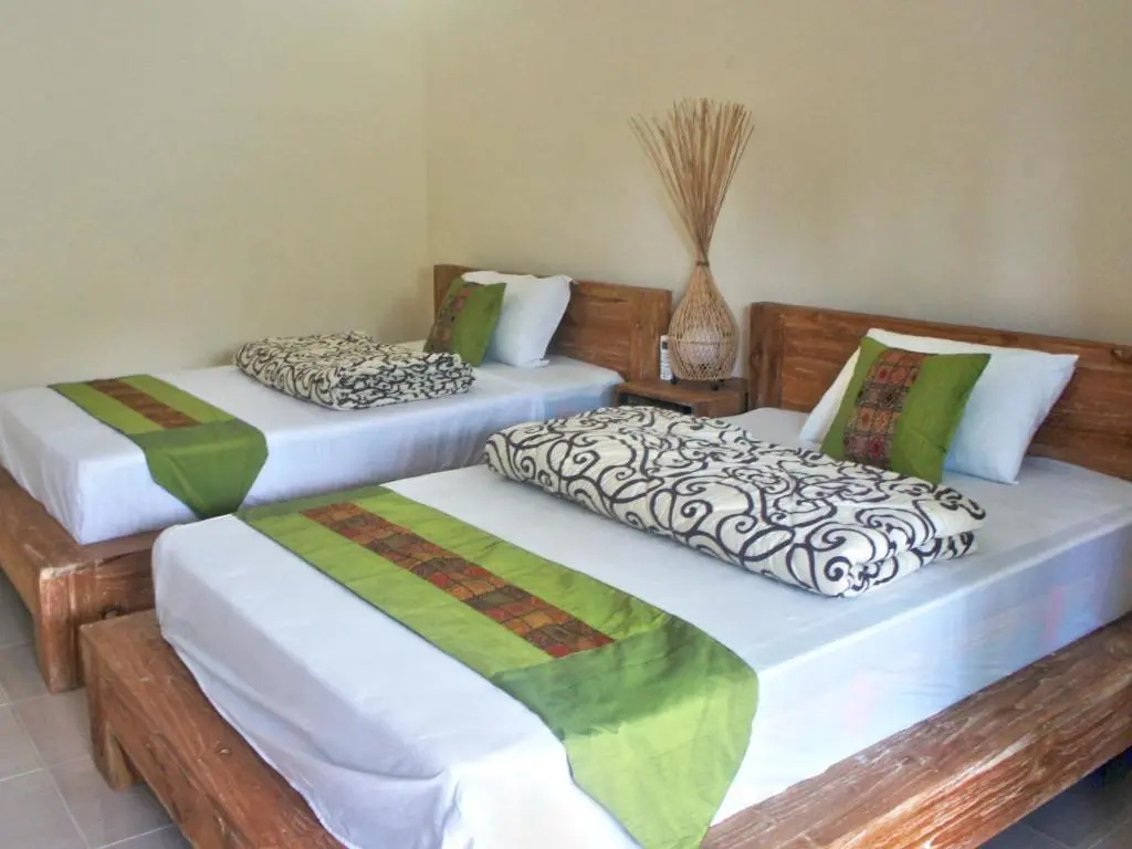Double room with garden view (full double bed)