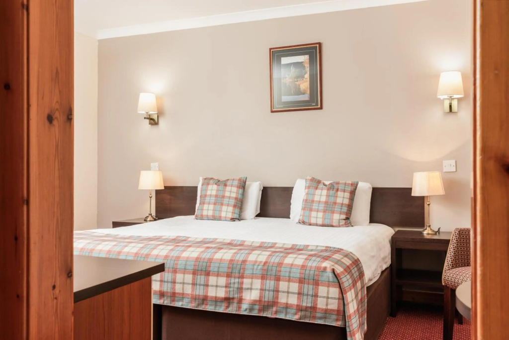 Highlander Hotel - Général