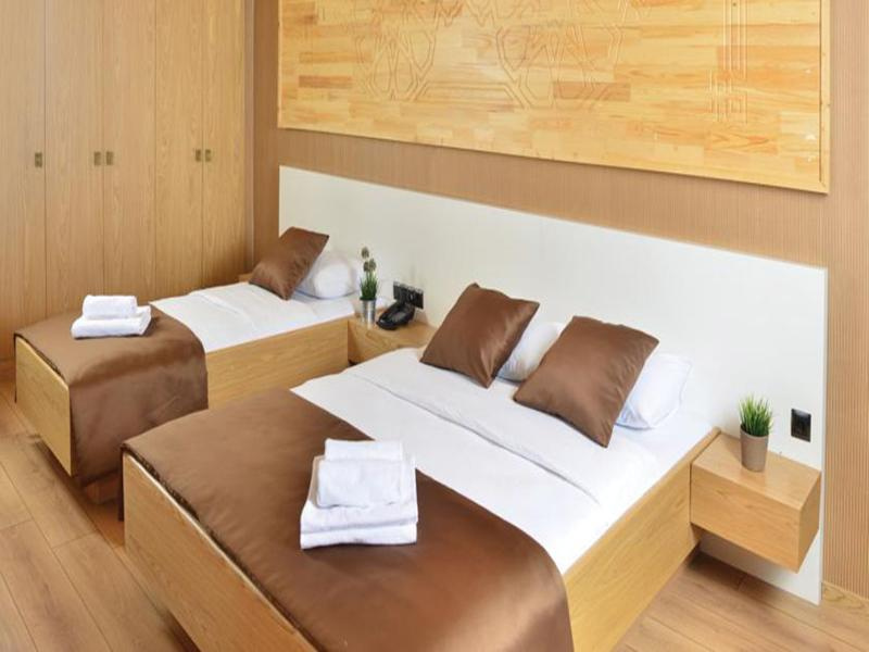 Standard Triple room
