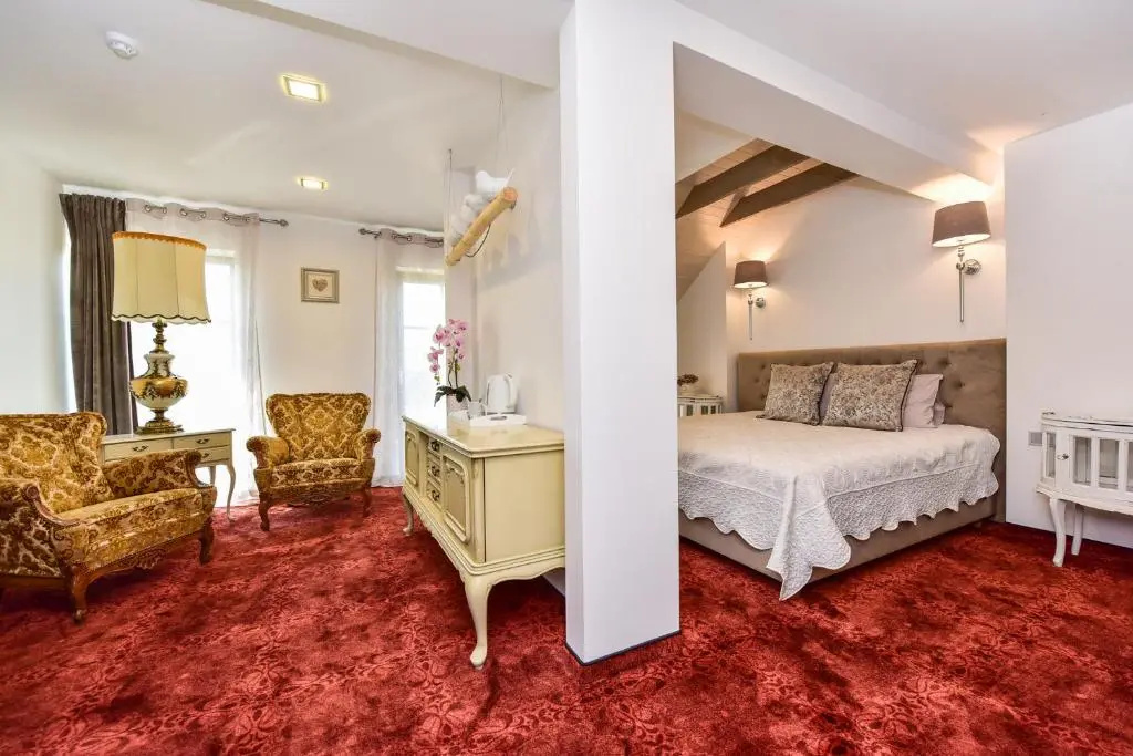Superior Double room (full double bed)
