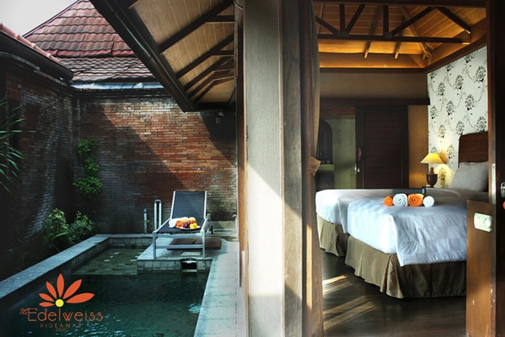 Chrome Hotel & Resort Solo