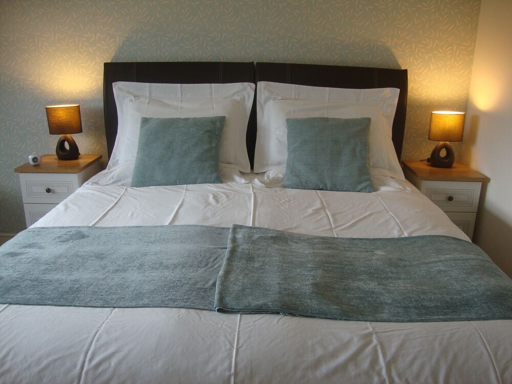Canal View Bed and Breakfast