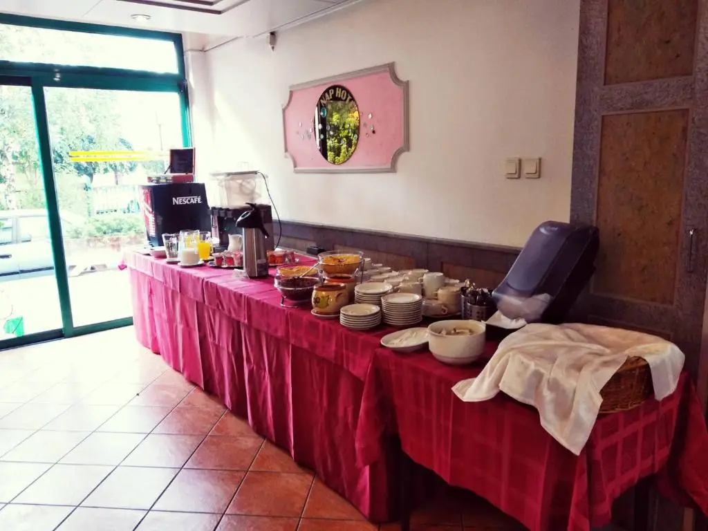 Lobby & Reception