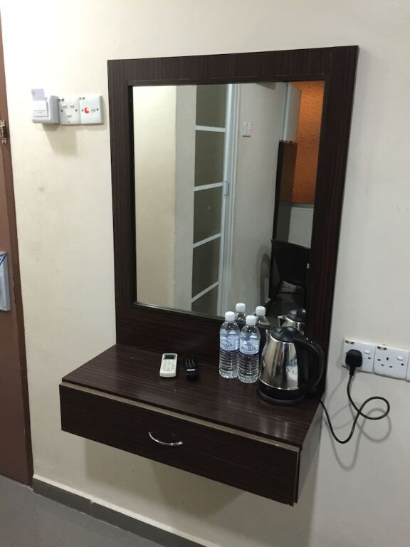 Ml Inn Hotel