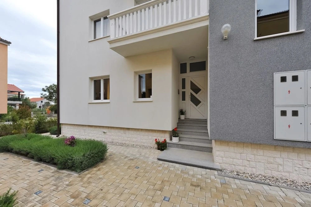 Apartments Kruno
