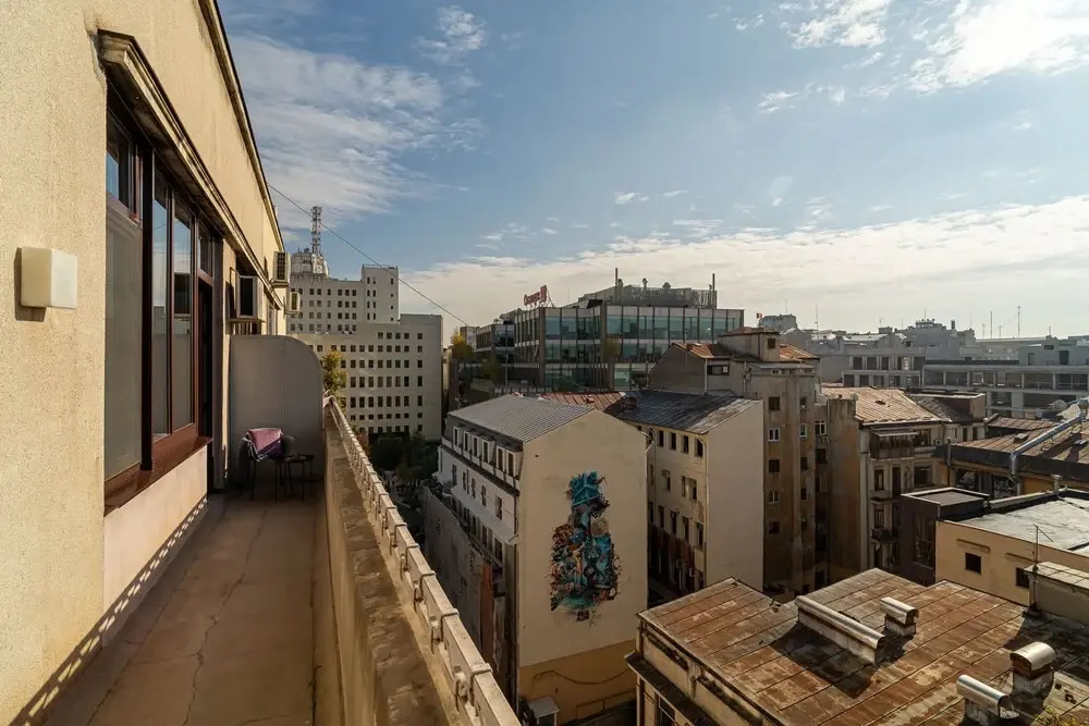 Spacious 3BR Atrium Penthouse Balcony Cismigiu