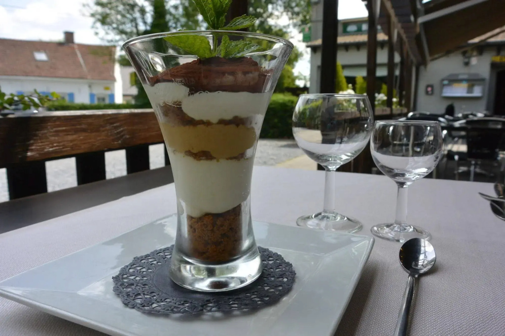 Logis Hotel Restaurant des Acacias Lille Tourcoing - Général