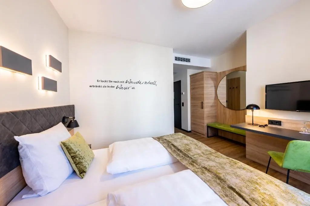 Deluxe Double room (full double bed)