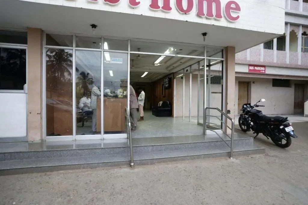 Triveni Tourist Home