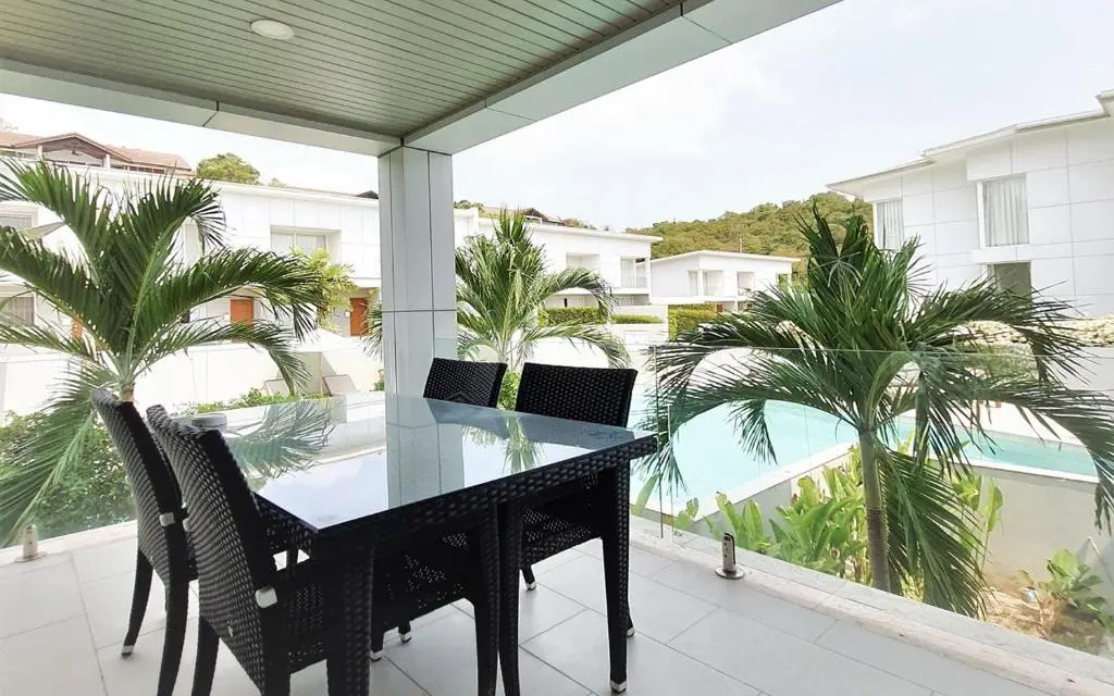 2 Bedrooms Apartment