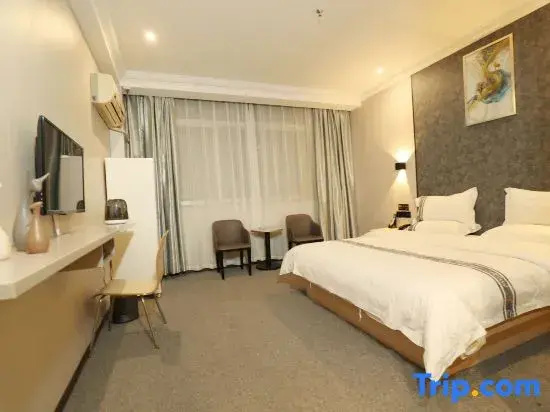 Business Double room (full double bed)