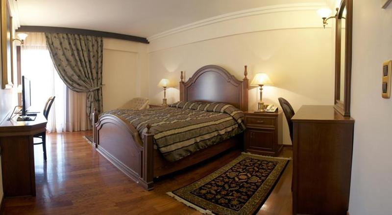 Standard Triple room with balcony