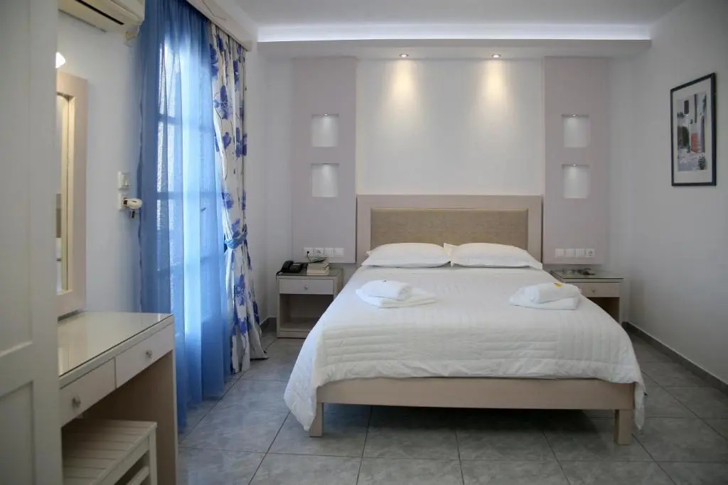 Standard Double room (full double bed)
