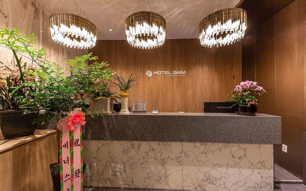 Hotel Gam — 2