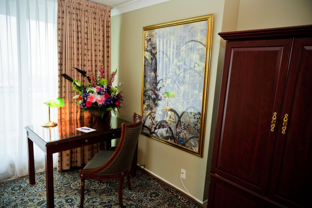 Отель The Waterside Inn в Миссиссауге