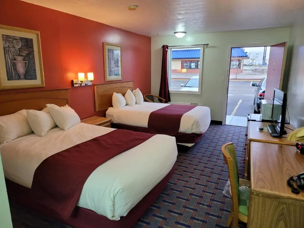 Standard Double room (full double bed)