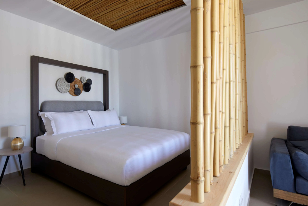 Sea Breeze Santorini Beach Resort, Curio Collection Hilton - 5