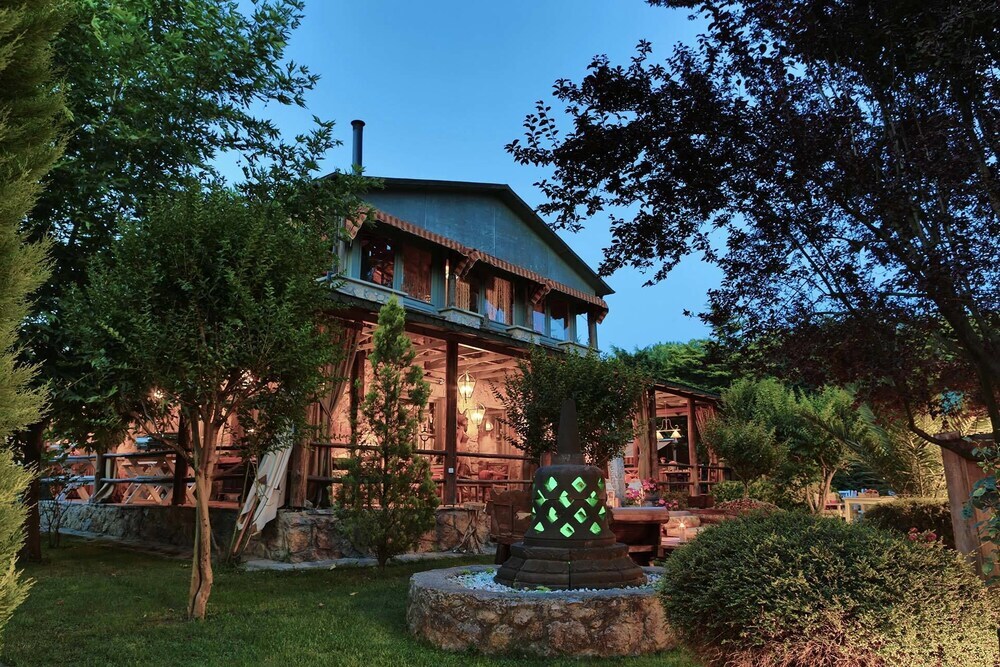 Village park фасады. Polonezkoy nature park. Парк кампа. Парк кампа. Либерти вилладж.