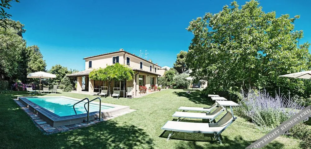 Casa Ezelina Apartments