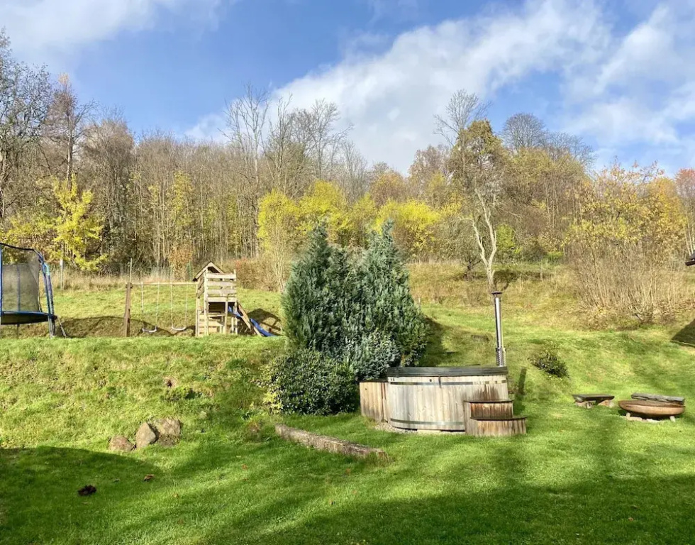 Villa in Rudnik With Private hot tub