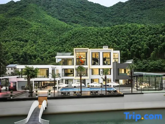 Moon Valley Pool Resort (Wannan Sichuan- Line Moon Bay Scenic Area Branch)