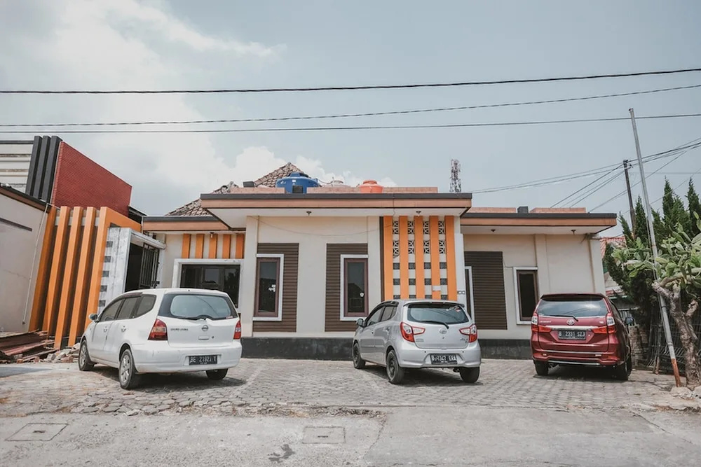 RedDoorz Syariah near Mall Boemi Kedaton Lampung