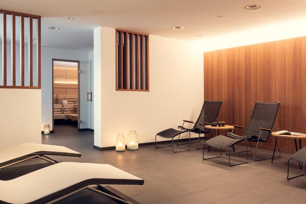 Conrad’s Mountain Lodge by null