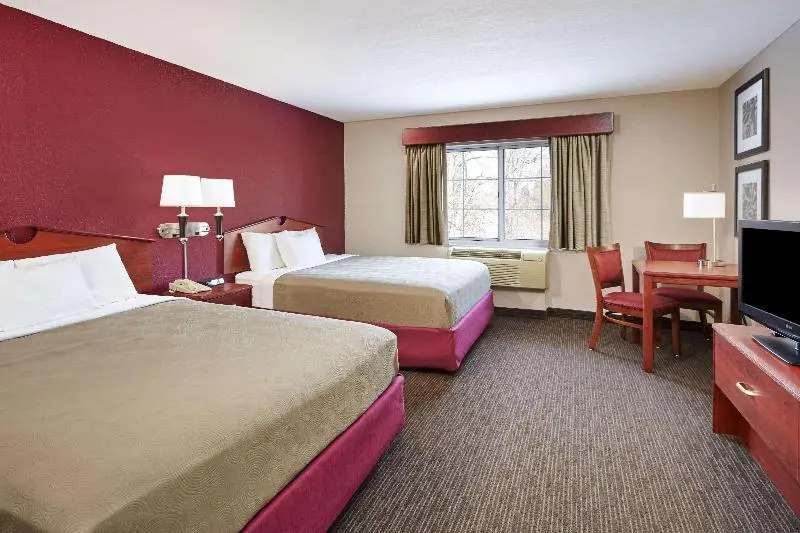 AmericInn by Wyndham Douglas/Saugatuck - Chambres