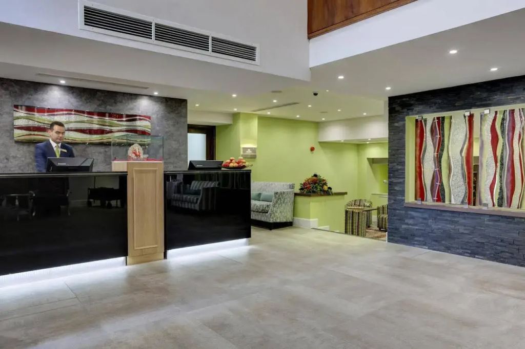 Frensham Pond Country House Hotel & Spa - Général