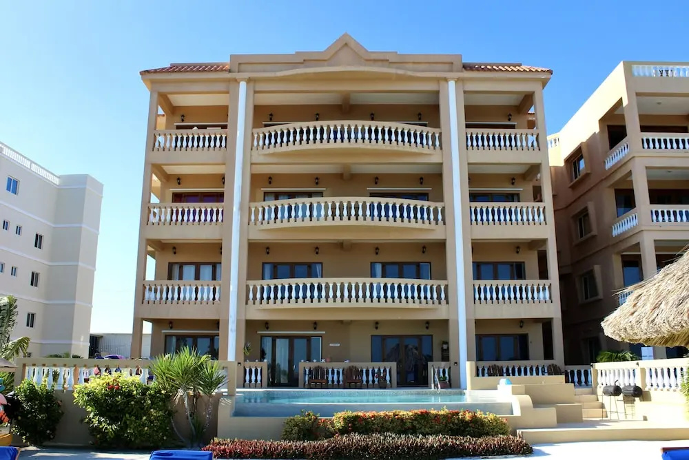 Hol Chan Reef Resort & Villas