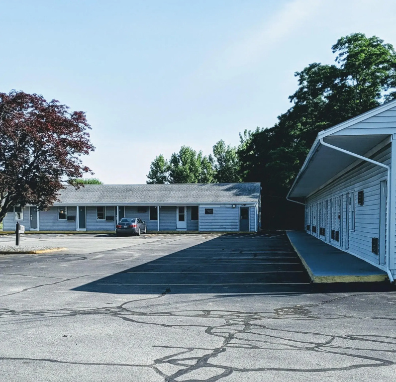 Shangri La Motel