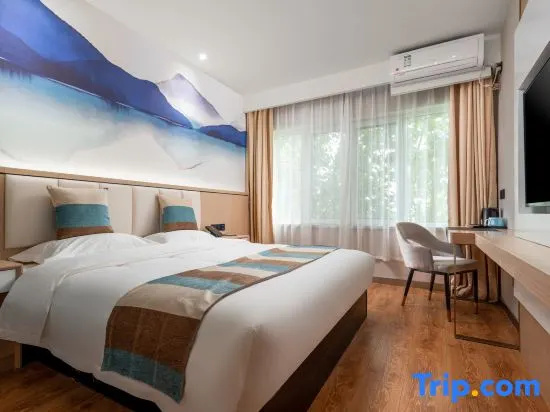 Deluxe Double room (full double bed)