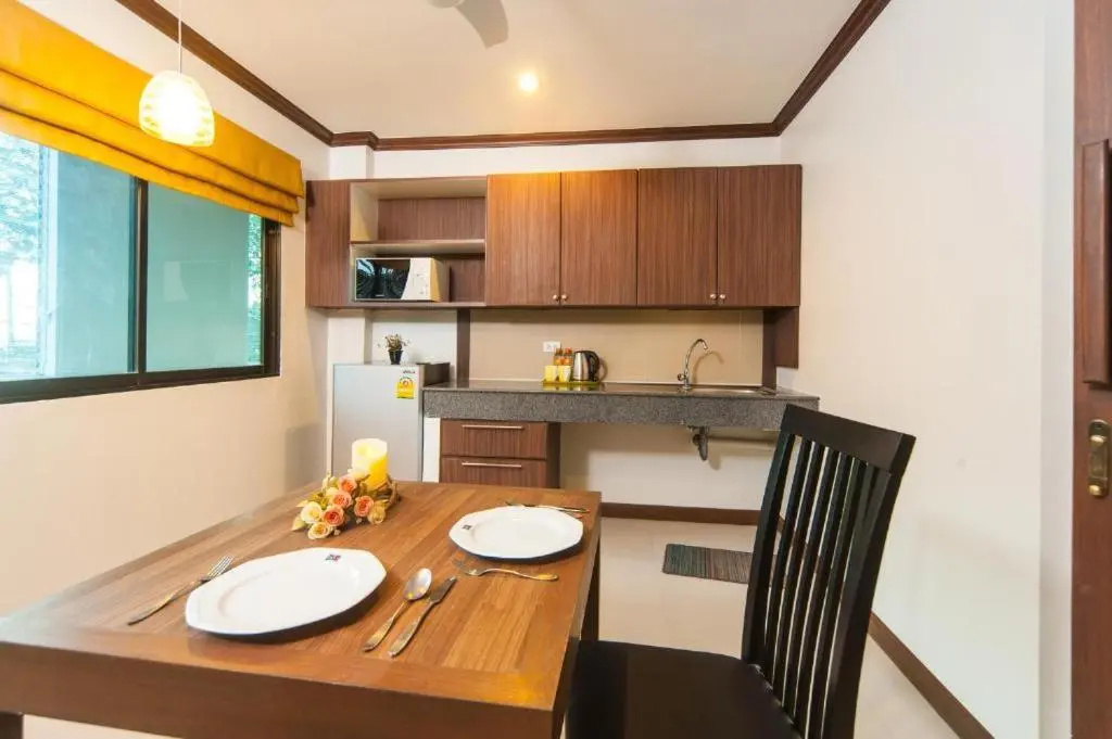 Ratana Hill Patong - Chambres