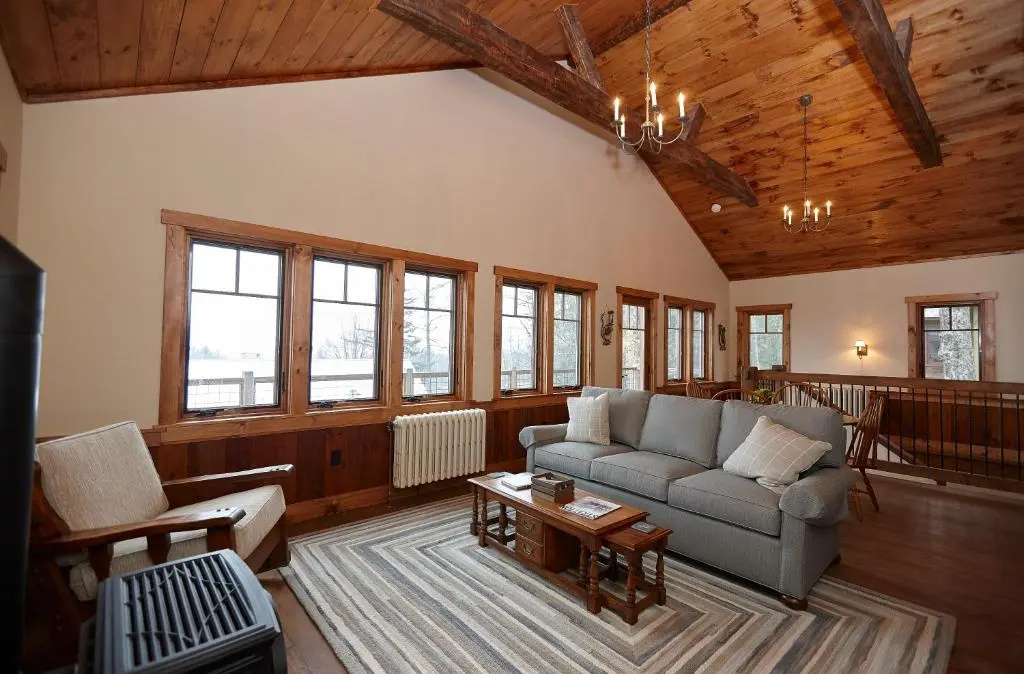 2 Bedrooms Cottage