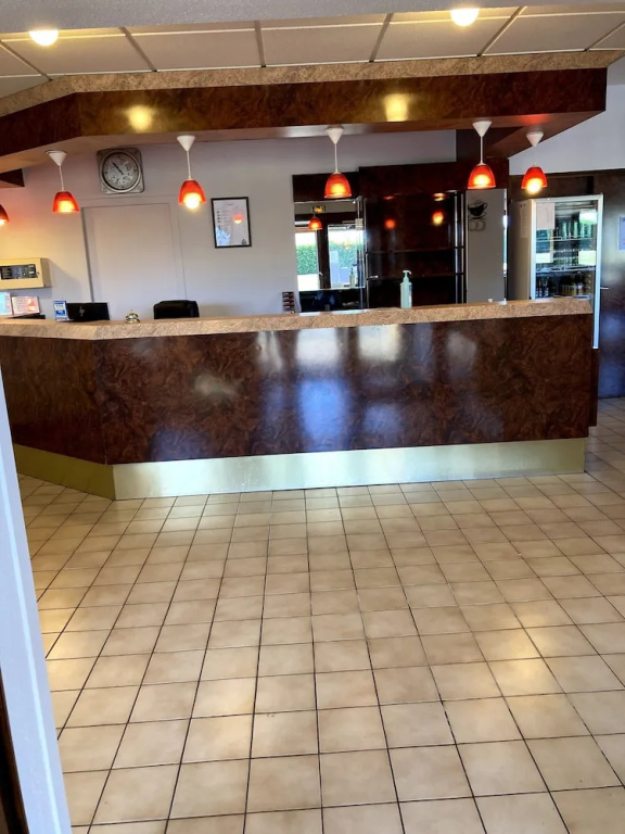 Lobby & Reception