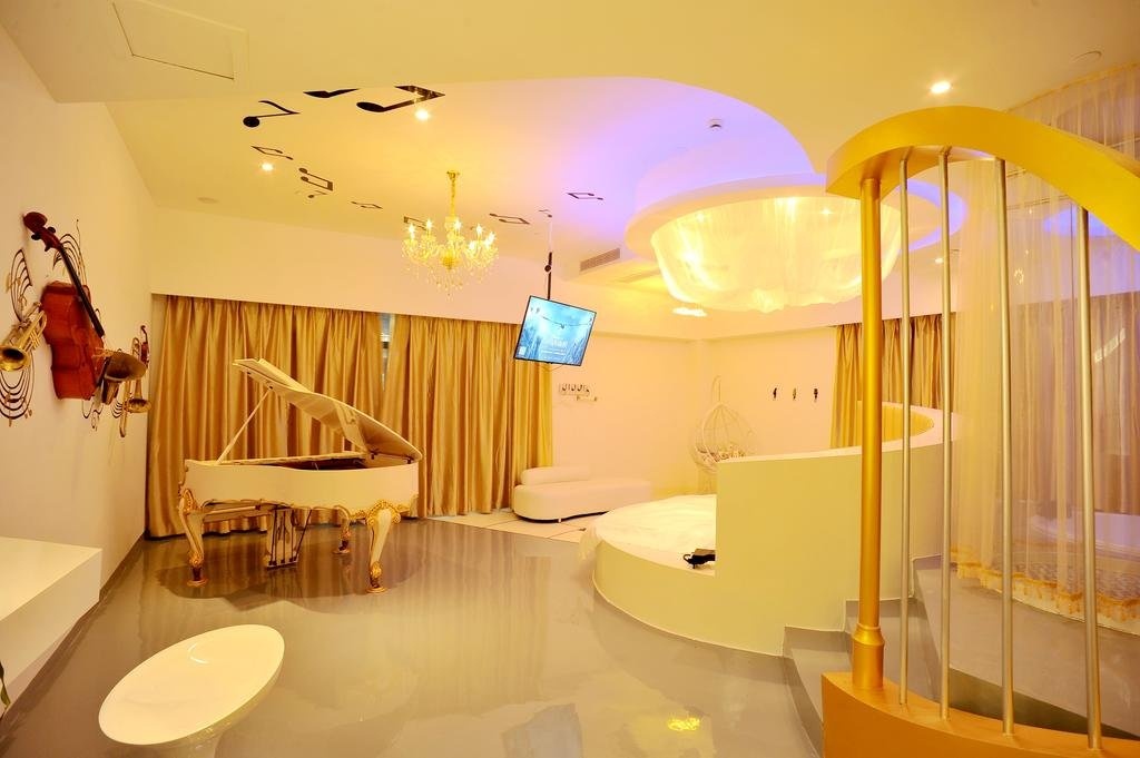 Jiaxing Yilian City Art Hotel