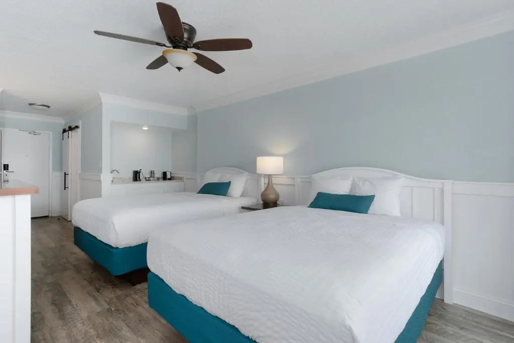 Premium Quadruple room oceanfront
