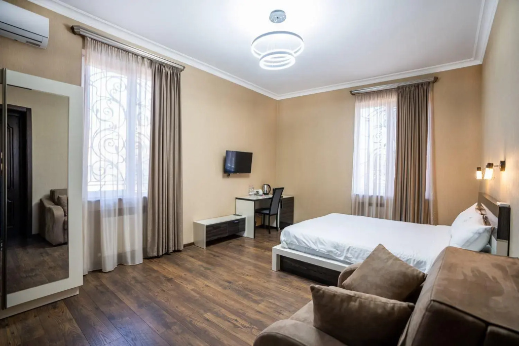 Standard Family room