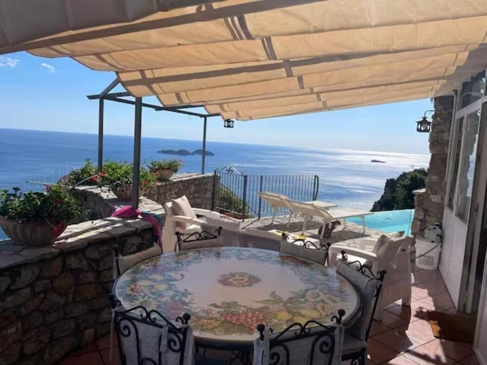 Villa Stone