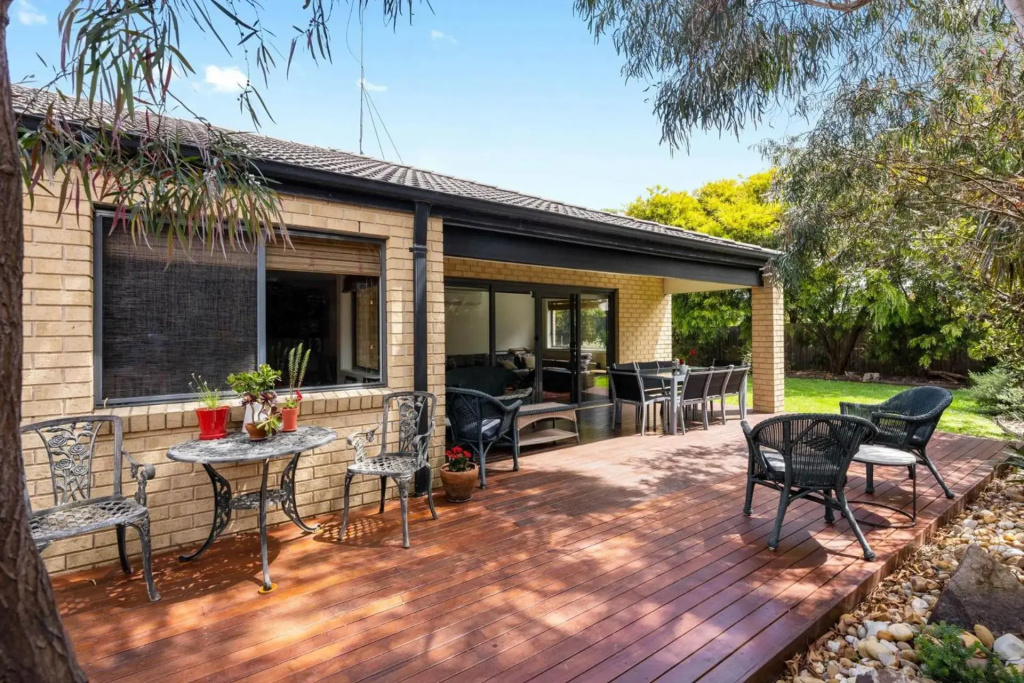 Surfside Getaway In Picturesque Inverloch